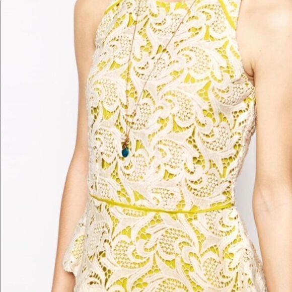 EUC Anthropologie Greylin Yellow peplum lace top - Picture 2 of 5